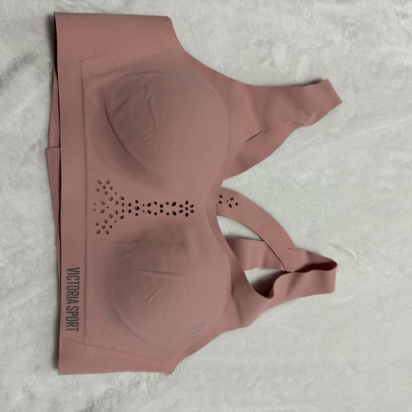 Victoria's Secret Black Leggings and Pink Sport Bra - Picture 6 of 11